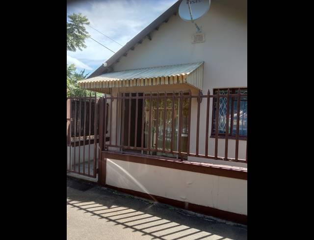 1 bed property to rent in HAYFIELDS